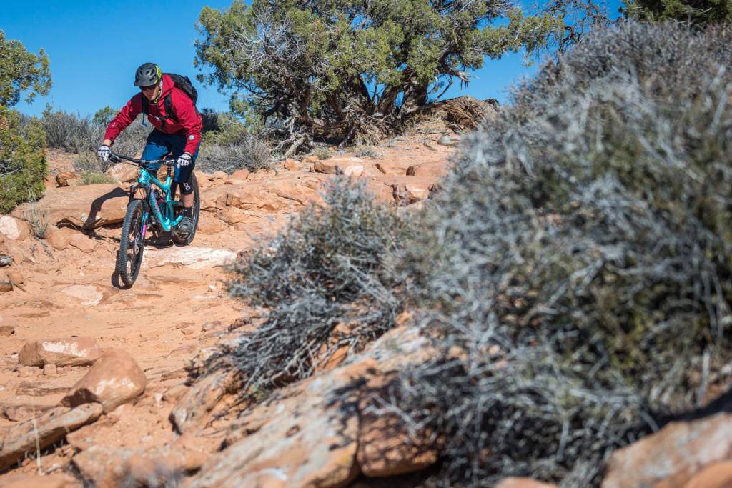 moab mountain biking chasing epic porcupine rim