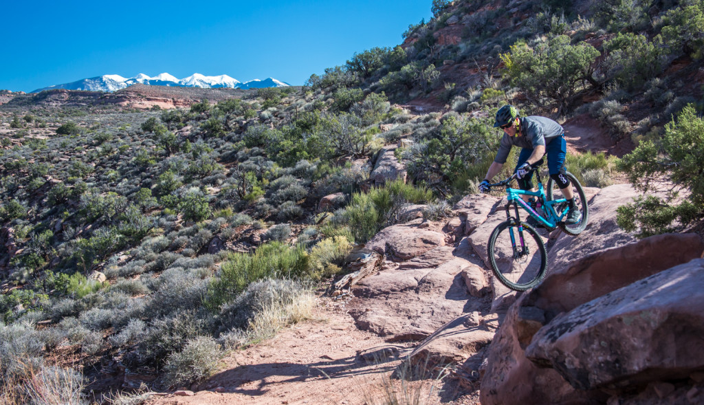 moab mountain biking chasing epic porcupine rim